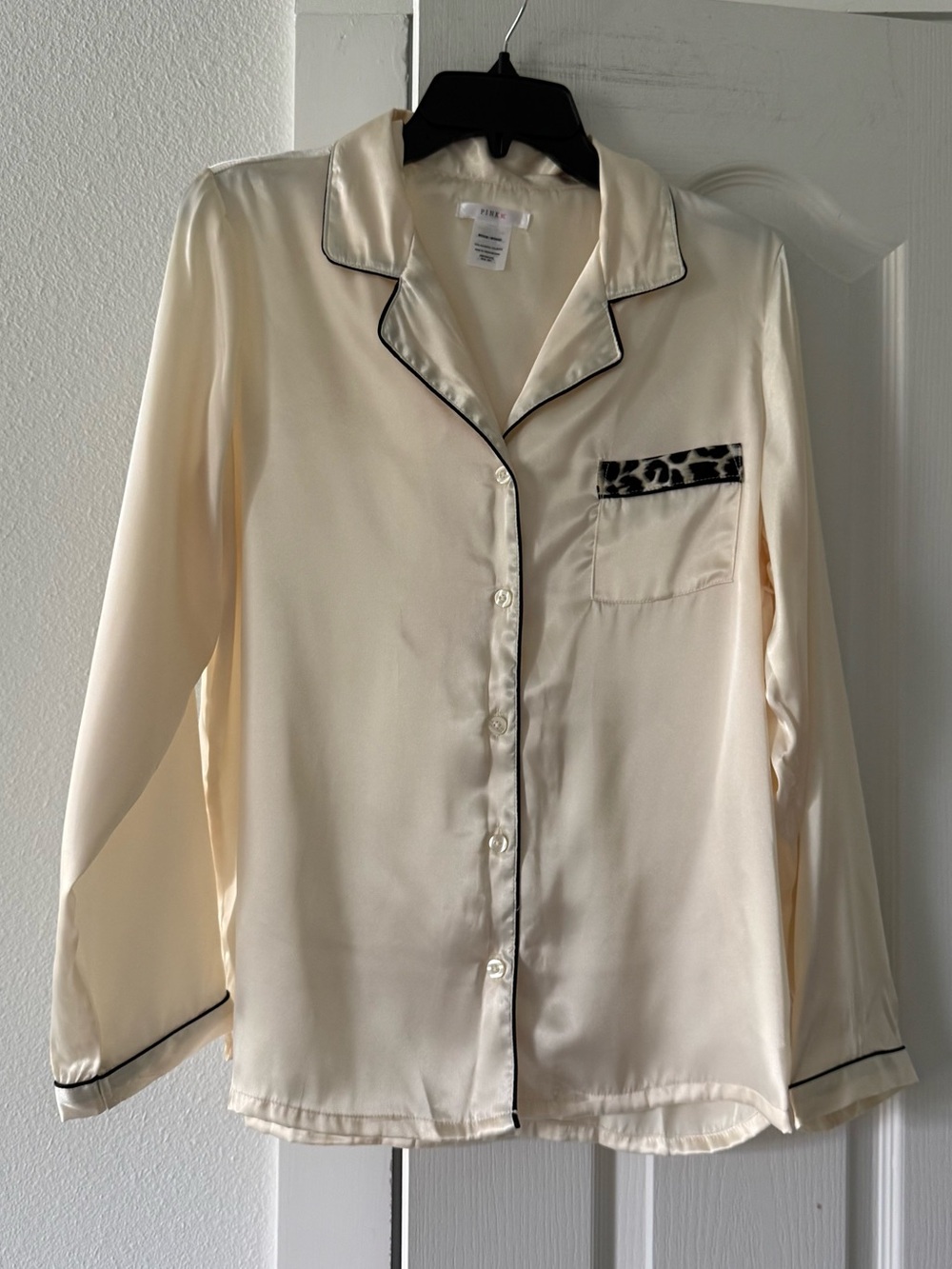 Pink K Satin Pajama Top Ivory Leopard Trim Button Front Sleep Lounge Shirt M